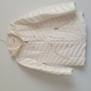 LIZ CLAIBORNE Packable jacket.  Size L  Cream color